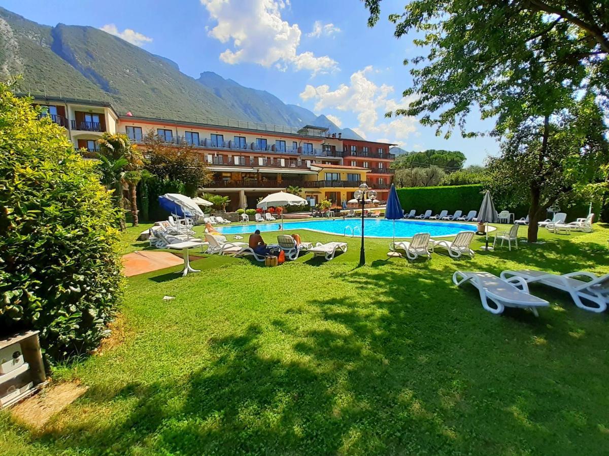 Park Hotel Val Di Monte ***S Malcesine Bagian luar foto